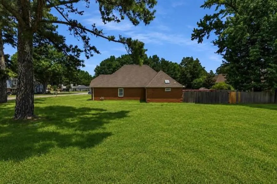 3652 WINCROSS DR, Memphis, TN 38119 - #2