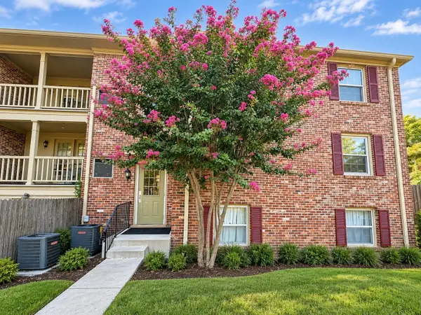 1202 MIDDLE CT #301, Memphis, TN 38119