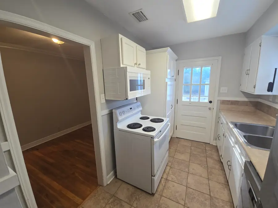 1075 LORRAINE ST, Memphis, TN 38122 - #3