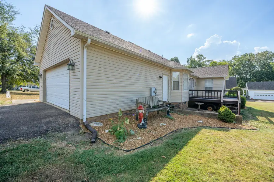 305 JORDAN GLEN LN, Savannah, TN 38372-7349 - #2