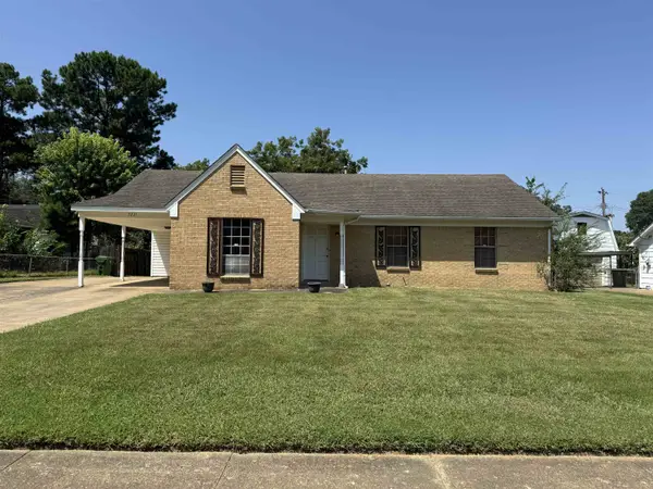 7221 N JUANA DR, Millington, TN 38053