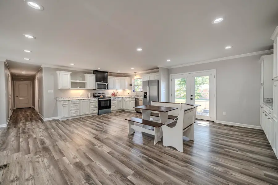 480 BARKER DR, Savannah, TN 38372 - #3