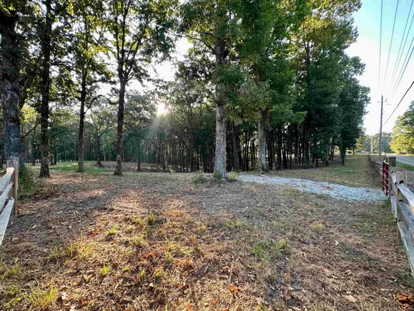 3 DOGWOOD RD, Somerville, TN 38068