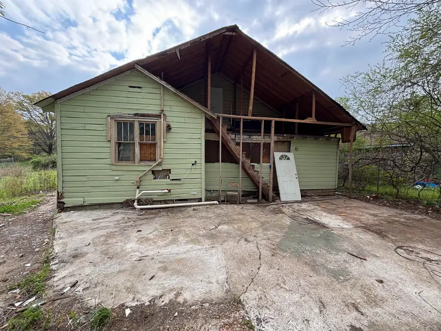 3043 SAX RD, Memphis, TN 38109 - #2