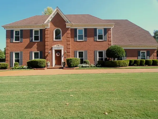 8746 POPLAR PIKE DR, Germantown, TN 38138