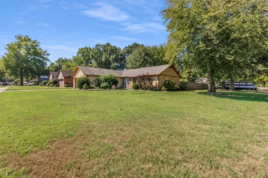 2391 BARBARO DR, Bartlett, TN 38134 - #3