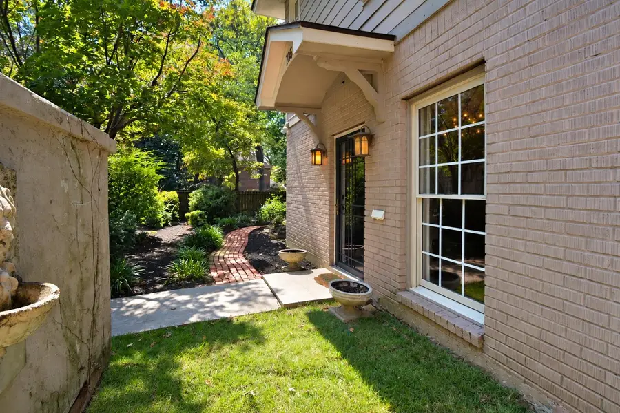 105 N COX ST, Memphis, TN 38104 - #3