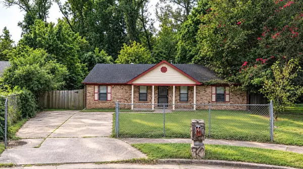735 ARCHIE DR, Memphis, TN 38127