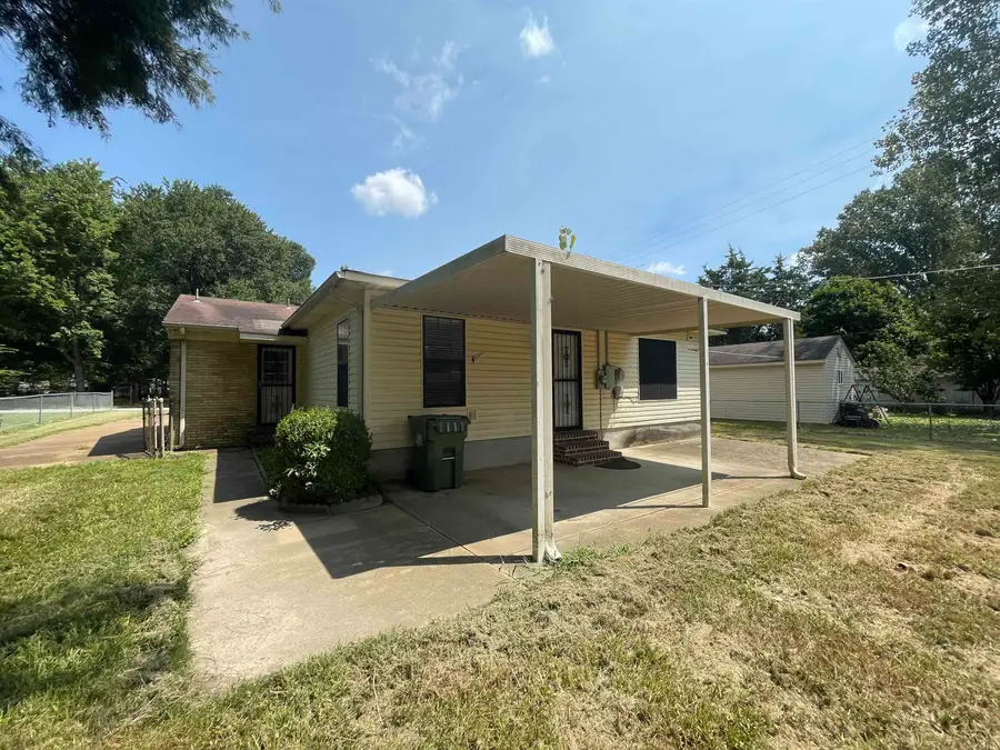 4663 S DORIS CIR S, Millington, TN 38053 - #2