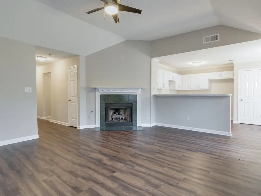 8955 FULTON LN, Cordova, TN 38016 - #2