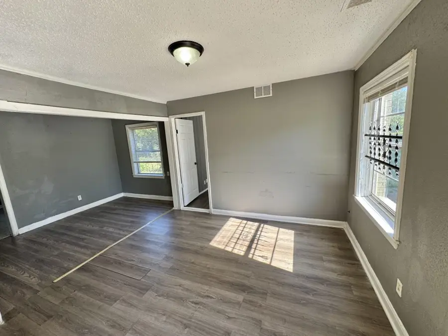 1899 WYNTON ST, Memphis, TN 38106 - #3
