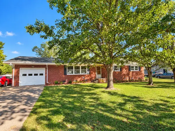295 CLAYBROOK DR, Savannah, TN 38372