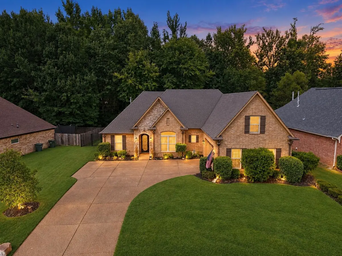 8268 BARTLETT GAP DR, Bartlett, TN 38133-5804 - #1