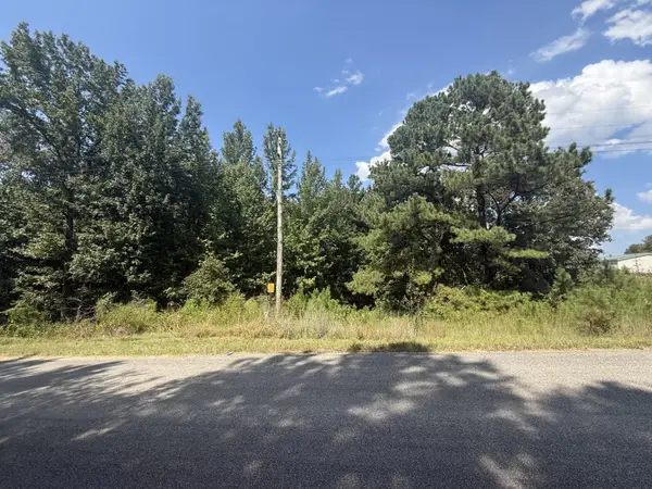 LONDONDERRY DR, Somerville, TN 38068