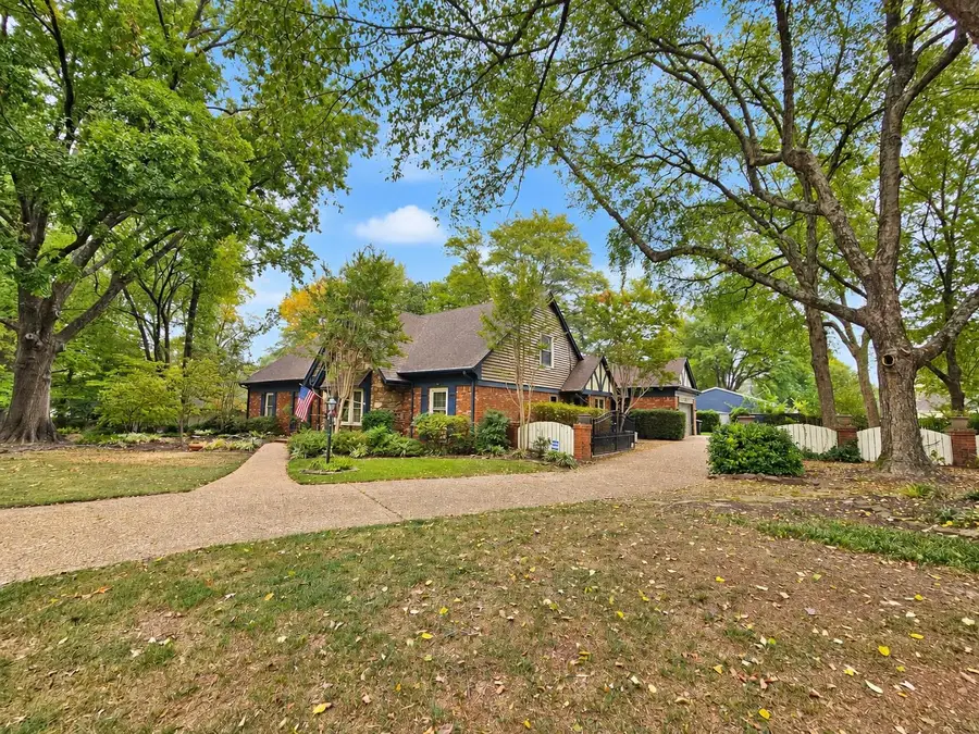 2338 WHITE ASH CV, Memphis, TN 38119 - #2