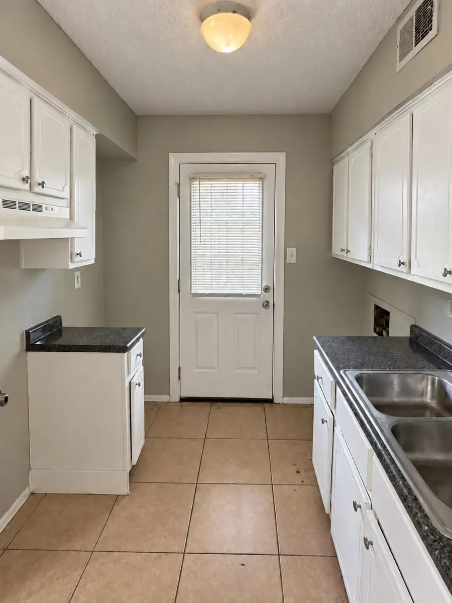 1131-1129 CATALINA RD, Memphis, TN 38111 - #2