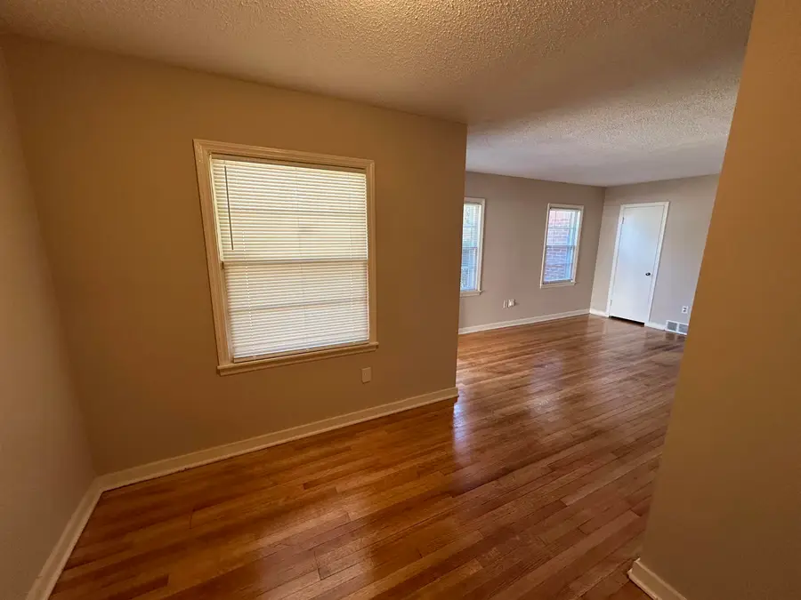 1403 S WHITE STATION RD, Memphis, TN 38117 - #3