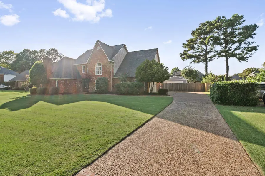 2135 OAKLAWN LN, Germantown, TN 38139 - #3