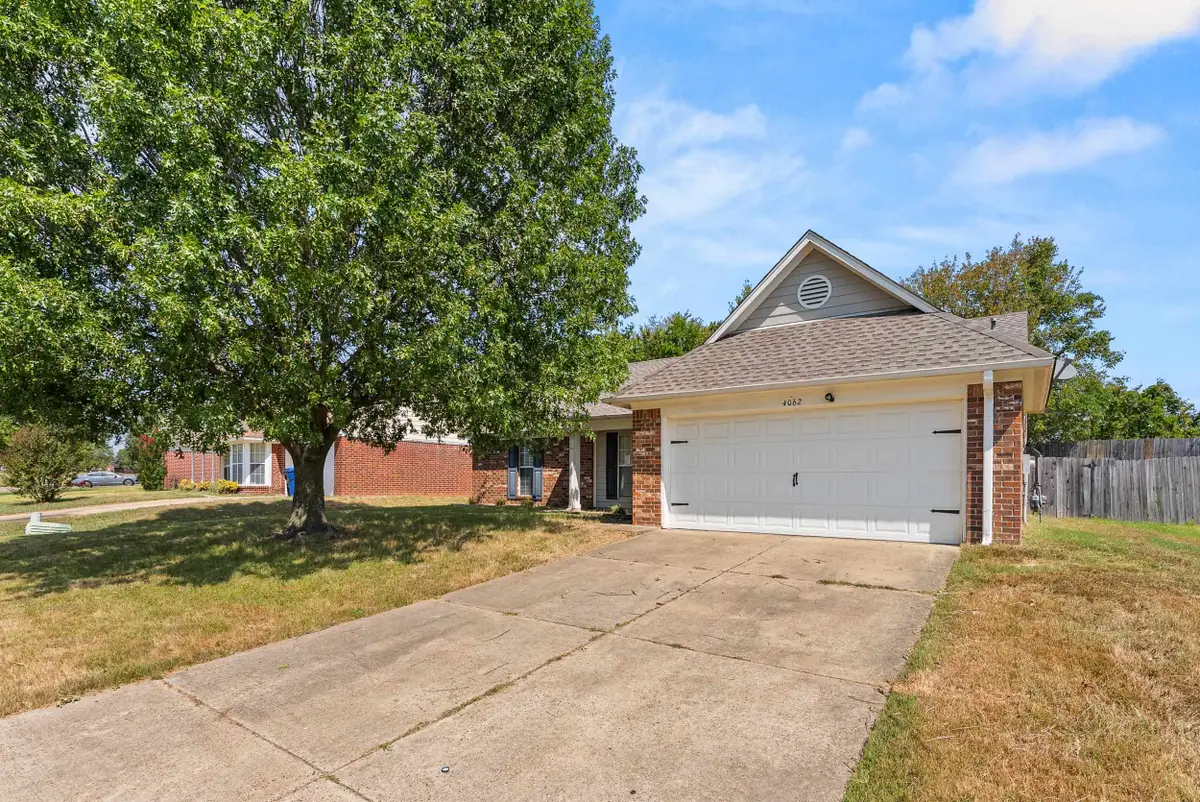 4062 ROSEBURY LN, Horn Lake, MS 38637-7310 - #1