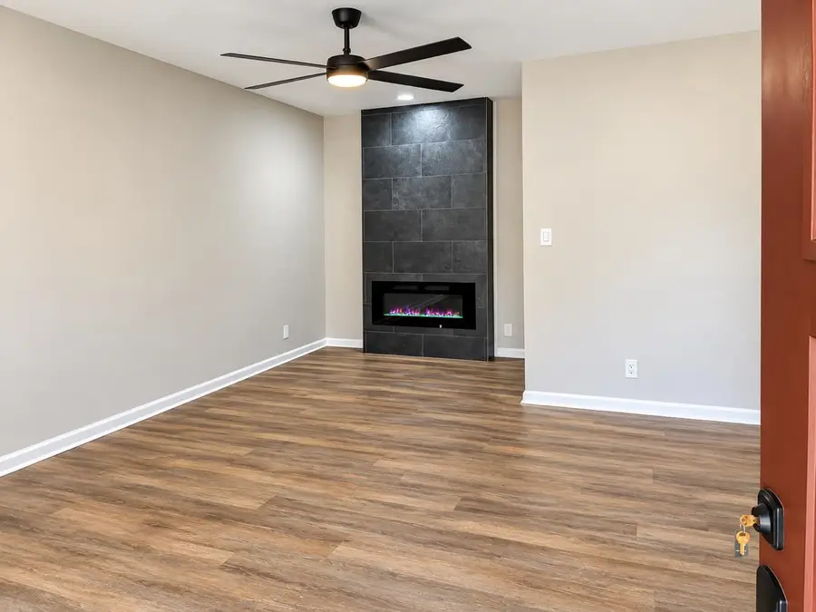 5085 BOWIE RD, Memphis, TN 38109 - #2
