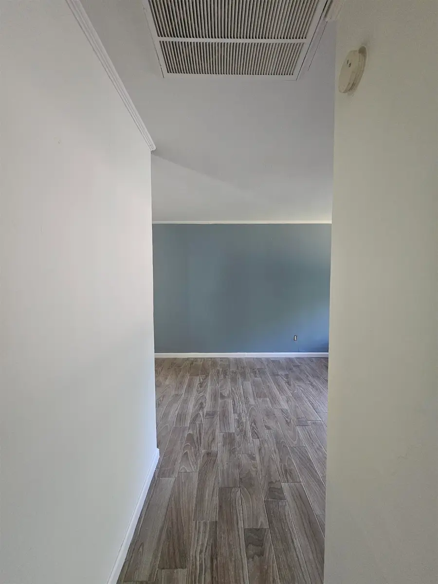 657 DELTA ST, Memphis, TN 38109 - #3