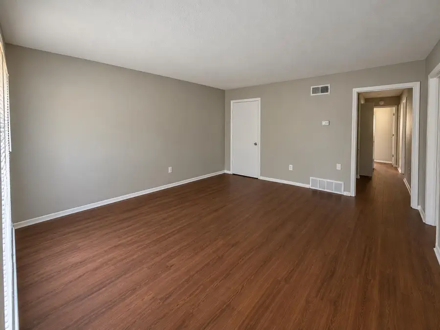 1841-1843 S PERKINS RD, Memphis, TN 38117 - #2
