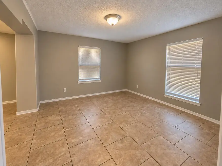 1841-1843 S PERKINS RD, Memphis, TN 38117 - #3