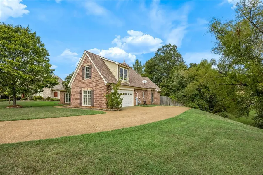 8308 THORNE HOLLOW CV, Bartlett, TN 38002 - #2