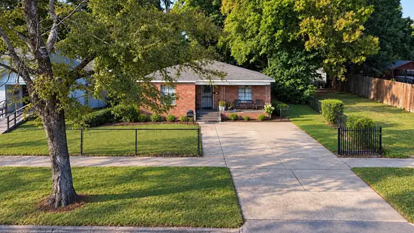 550 S PARKWAY AVE E, Memphis, TN 38106
