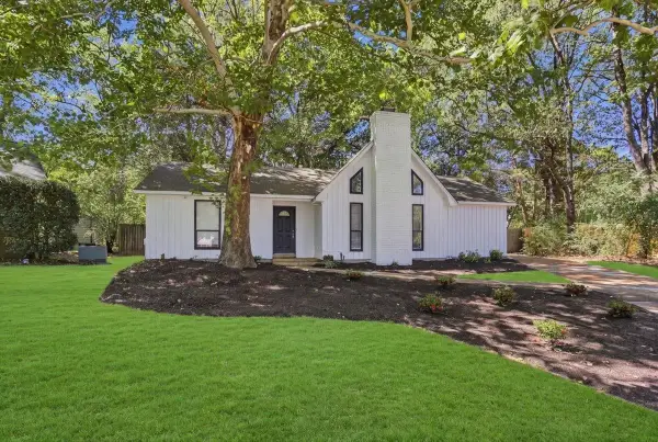 2081 ROSE GARDEN CV, Memphis, TN 38133