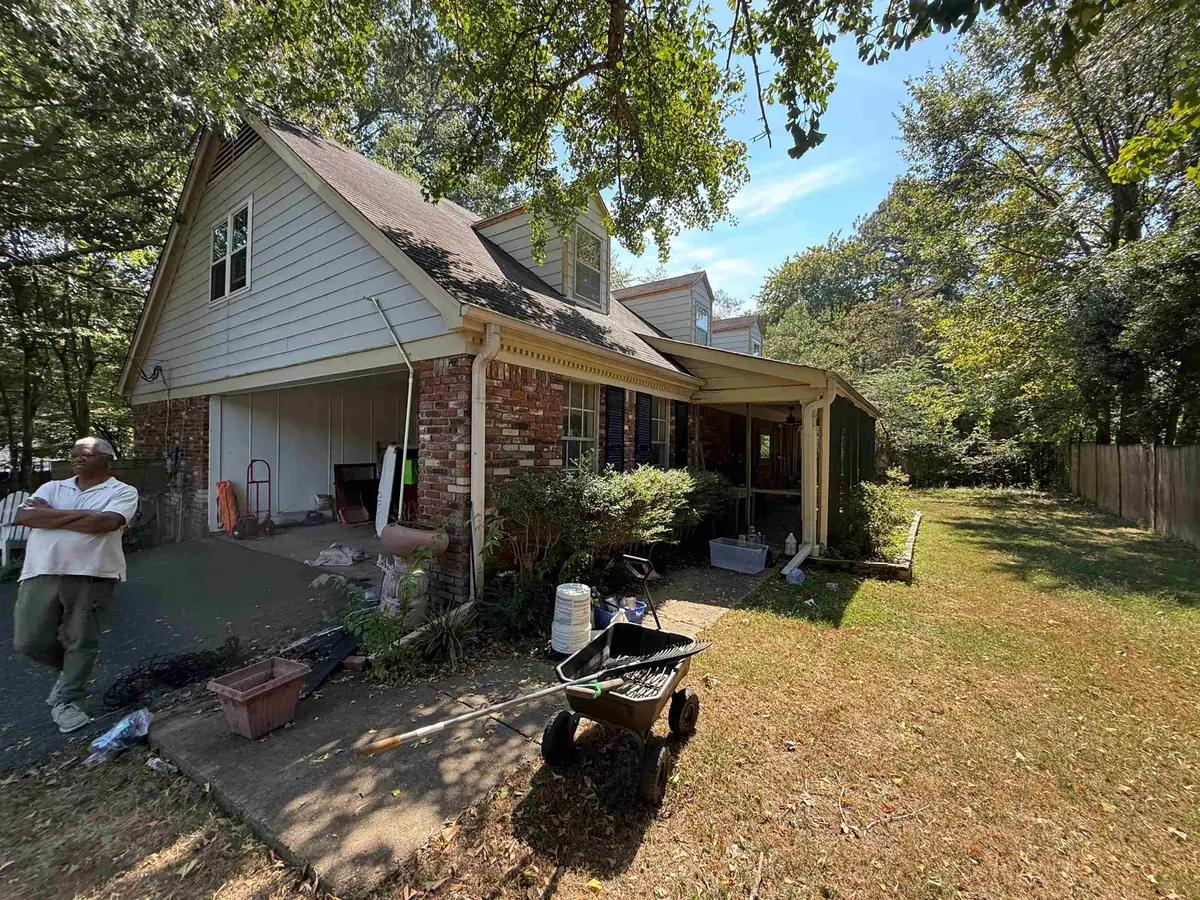 130 N GRAHAM ST, Memphis, TN 38117 - #1