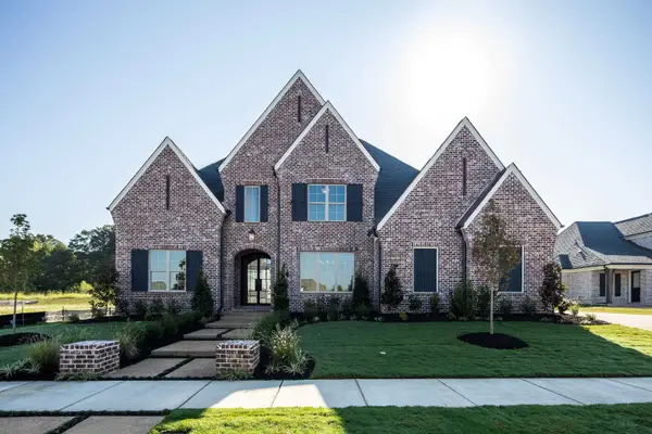 1154 PIPIT DR, Collierville, TN 38017