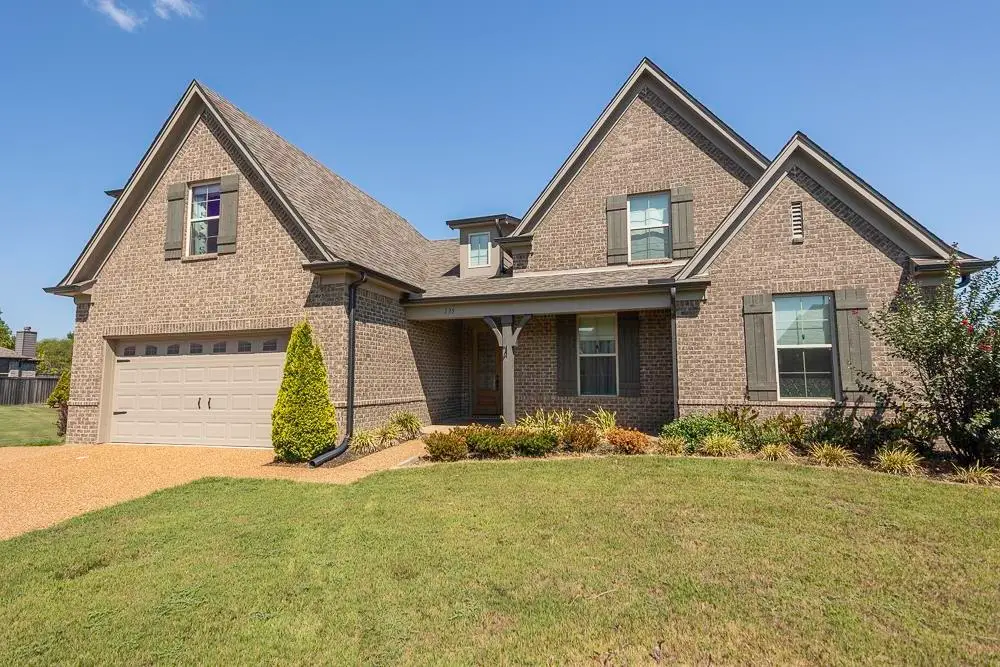 135 CHESNUT RIDGE DR, Oakland, TN 38060 - #1