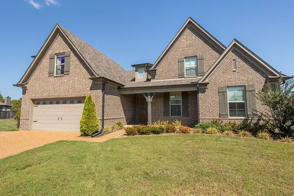 135 CHESNUT RIDGE DR, Oakland, TN 38060