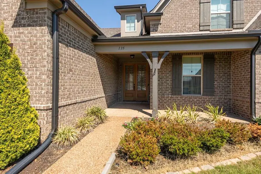135 CHESNUT RIDGE DR, Oakland, TN 38060 - #2