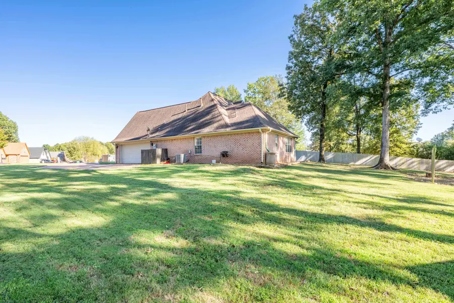65 HARBOR OAKS CV, Oakland, TN 38060 - #2