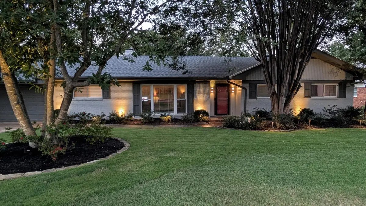 5262 SOUTHWOOD DR, Memphis, TN 38120 - #1
