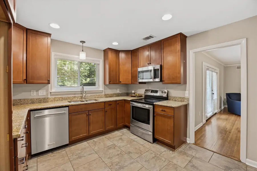 5262 SOUTHWOOD DR, Memphis, TN 38120 - #2