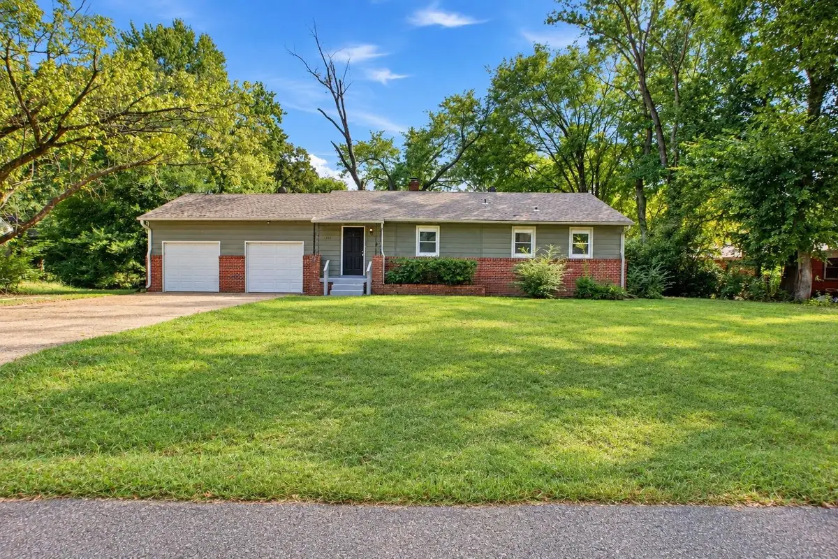 445 BONITA DR, Memphis, TN 38109 - #1