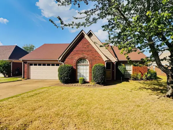 7372 STONINGTON DR, Memphis, TN 38125