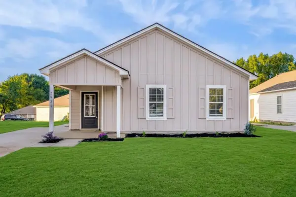 2931 LAKE PARK RD, Memphis, TN 38127