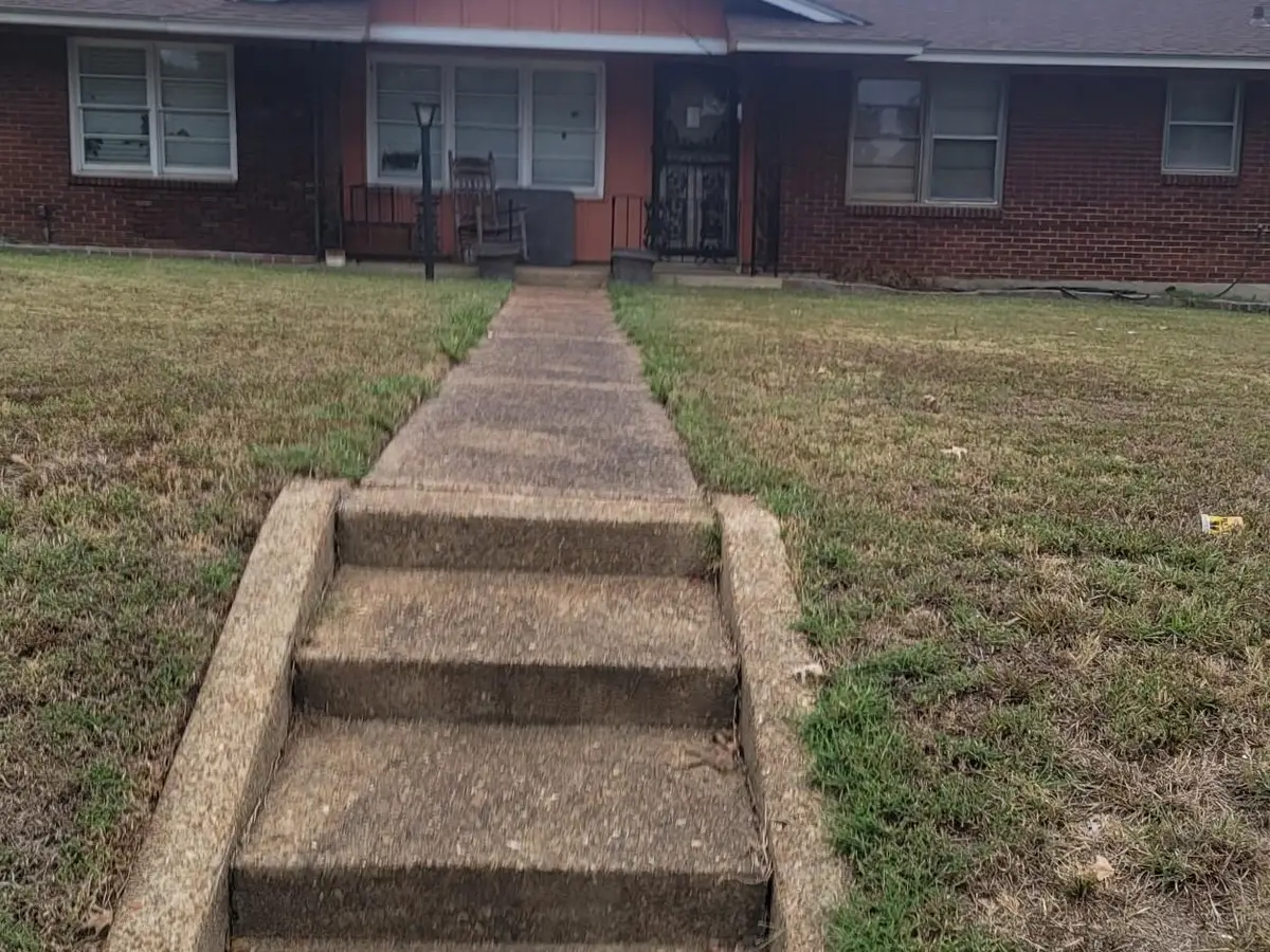 1586 E RAINES RD, Memphis, TN 38116 - #1