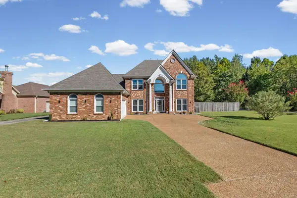 8970 DOVELAND DR, Memphis, TN 38018