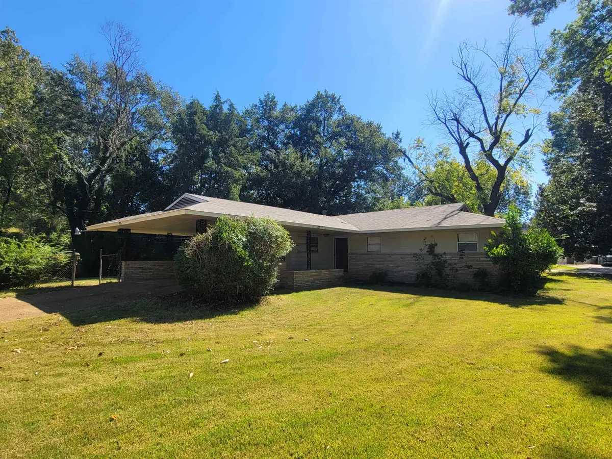 4056 HERMITAGE DR, Memphis, TN 38116 - #1