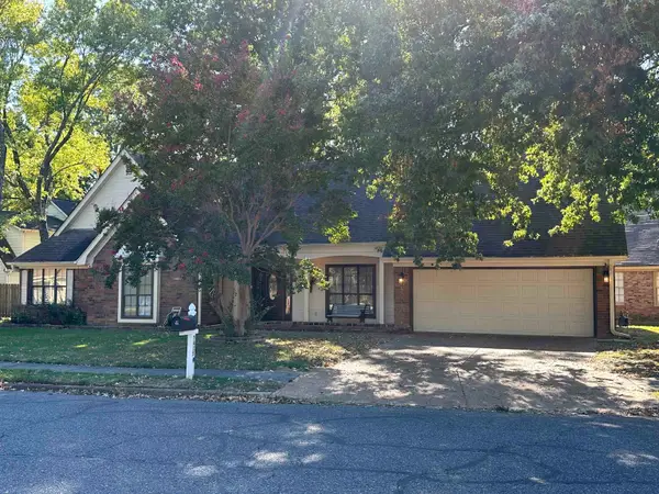 7435 WOODSHIRE RD, Memphis, TN 38125