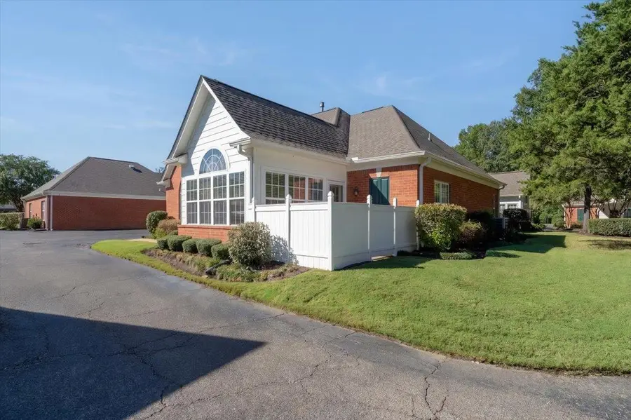 28 PEYTON RIDGE CV #24, Collierville, TN 38017 - #3