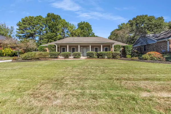 8600 EDNEY RIDGE DR, Memphis, TN 38016
