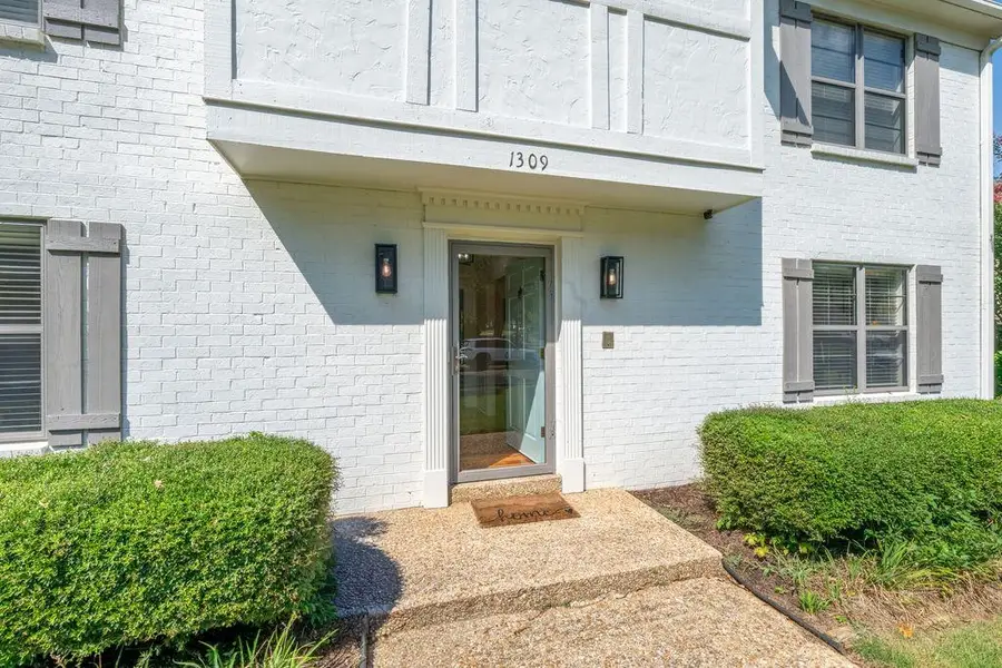 1309 BROOKSIDE DR, Germantown, TN 38138 - #3