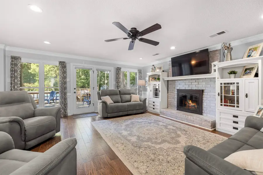 2691 DAVIES PLANTATION RD, Cordova, TN 38016 - #2