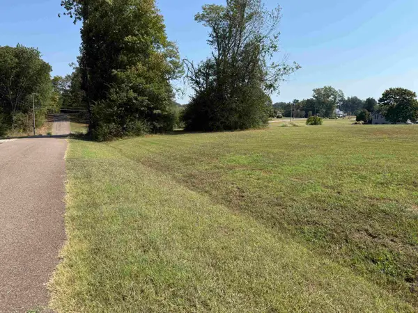 36,37,38 TENNESSEE RIVER LN, Savannah, TN 38372